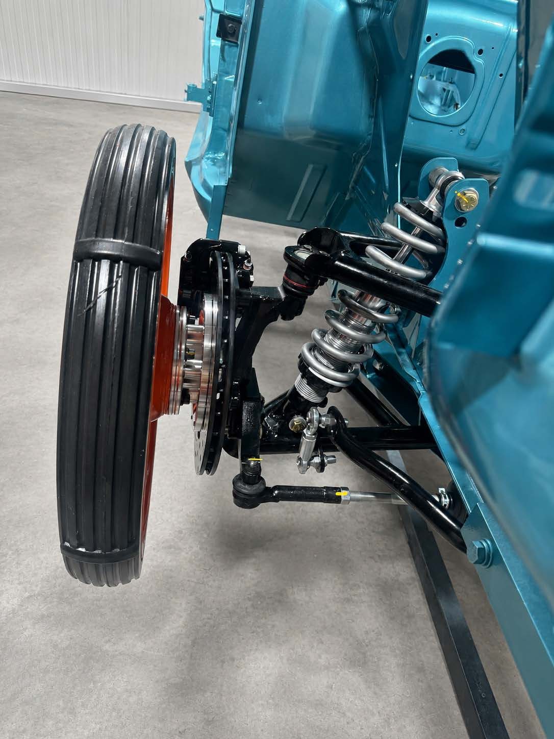 Fabricated front suspension with coilover and disc brake
